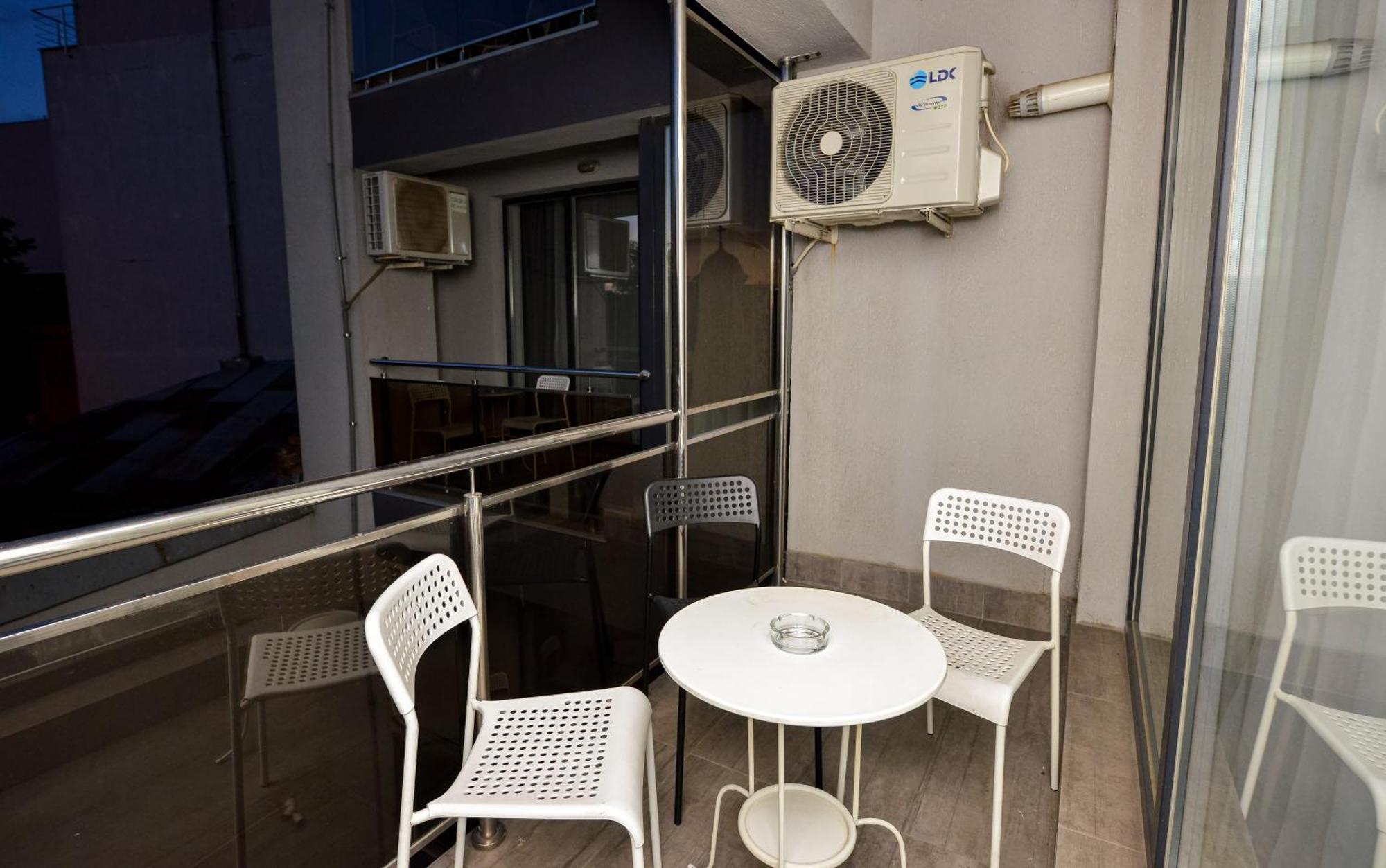 Bucharest City Center Apartment Exteriör bild